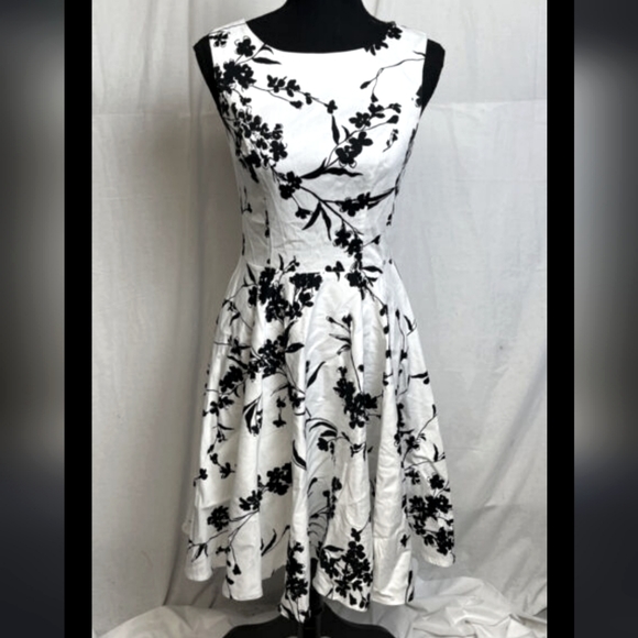 Grace Karin Dresses & Skirts - Grace Karin Vintage Women's XS 50s Style Black & White Floral Retro Dress